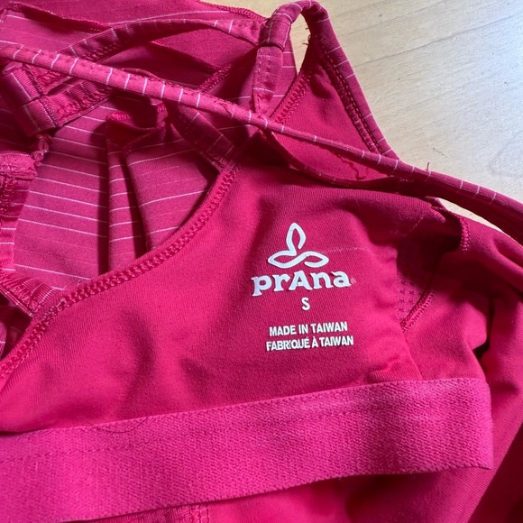 PrAna Dreaming Yoga Top Pink Striped Tank Top Size Small - Picture 7 of 7